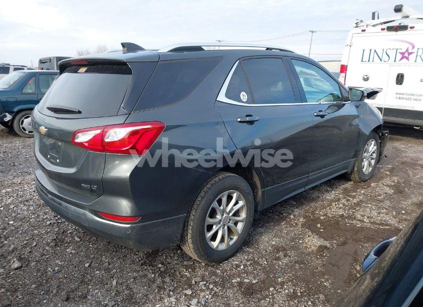 Photo 4 of 2019 Chevrolet Equinox LT (VIN 2GNAXUEVXK6108381)