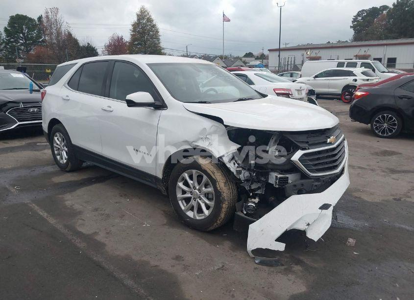2019 Chevrolet Equinox LT (VIN 2GNAXUEVXK6117145) main photo