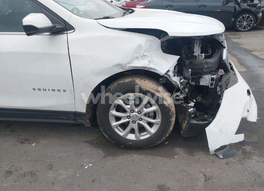 Photo 17 of 2019 Chevrolet Equinox LT (VIN 2GNAXUEVXK6117145)