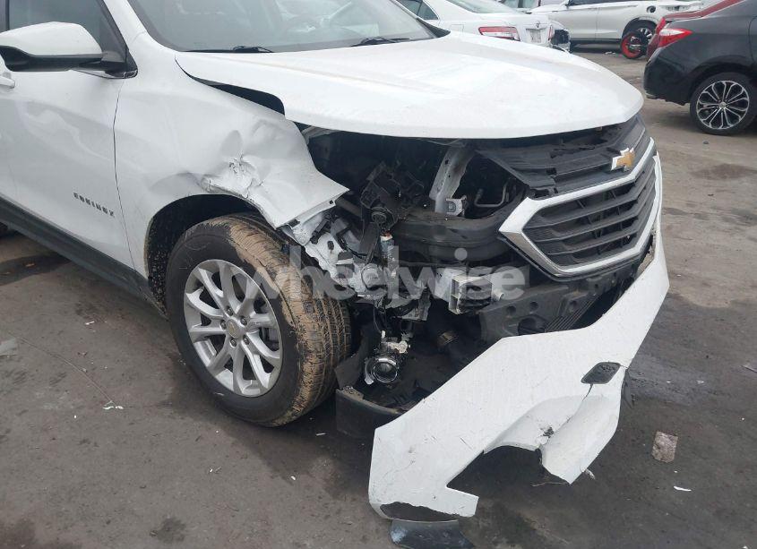 Photo 6 of 2019 Chevrolet Equinox LT (VIN 2GNAXUEVXK6117145)