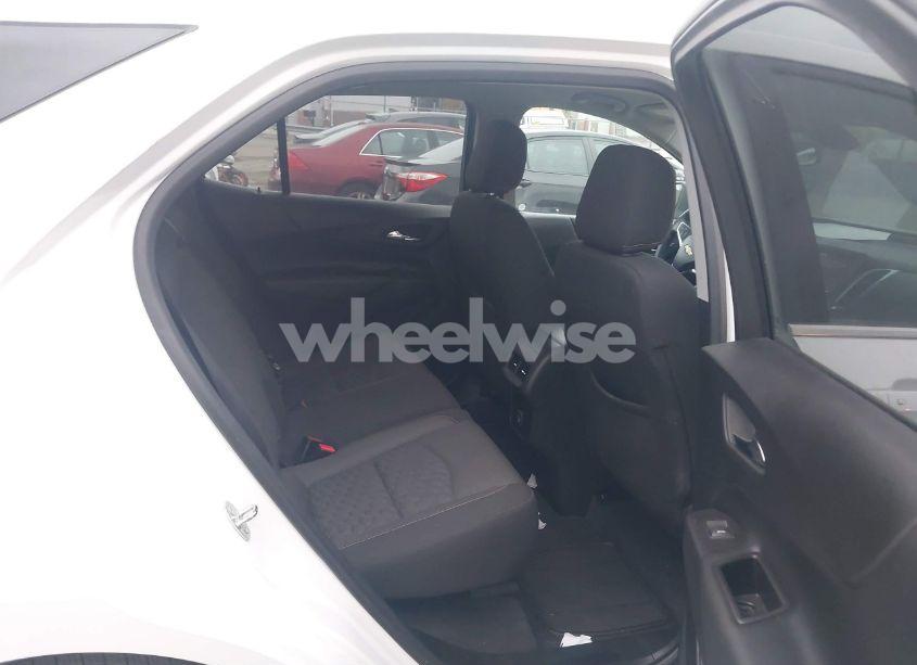 Photo 8 of 2019 Chevrolet Equinox LT (VIN 2GNAXUEVXK6117145)