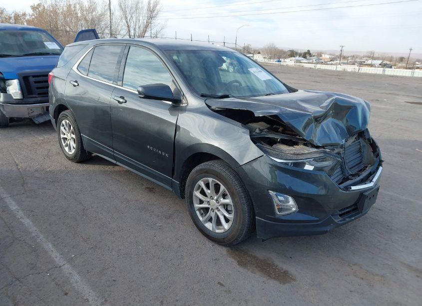 2019 Chevrolet Equinox LT (VIN 2GNAXUEVXK6166040) main photo