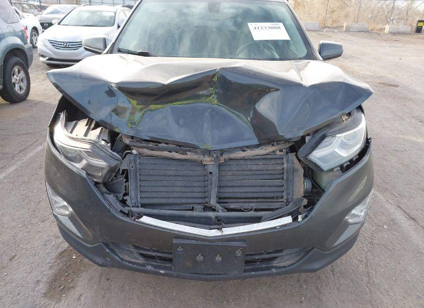 Photo 6 of 2019 Chevrolet Equinox LT (VIN 2GNAXUEVXK6166040)