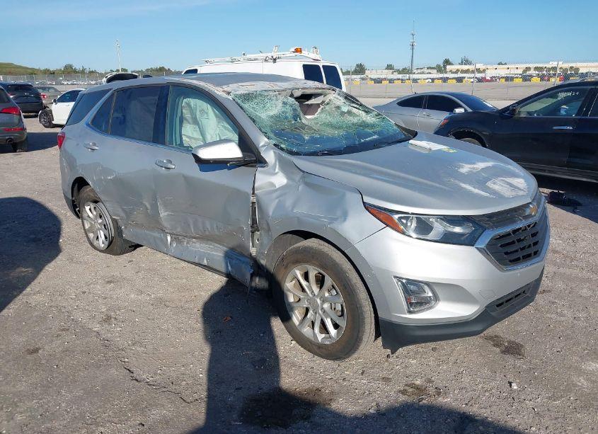 2020 Chevrolet Equinox AWD LT 1.5L TURBO (VIN 2GNAXUEVXL6105174) main photo