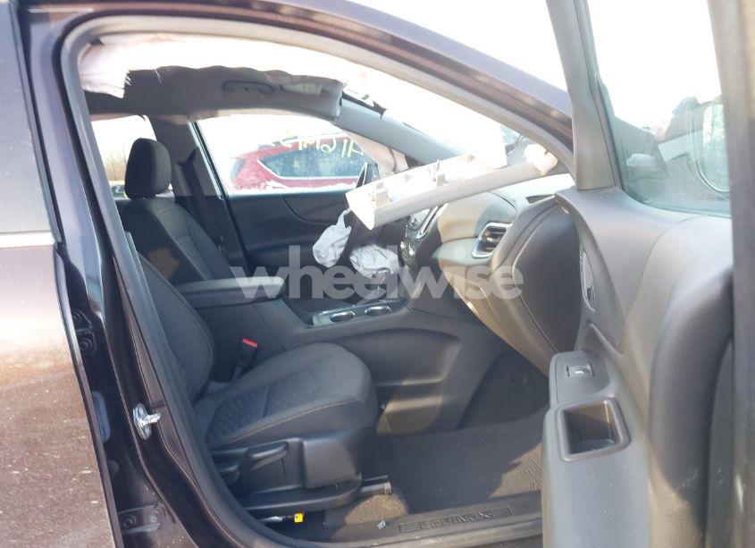 Photo 5 of 2020 Chevrolet Equinox AWD LT 1.5L TURBO (VIN 2GNAXUEVXL6130222)