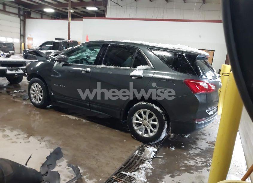 Photo 3 of 2020 Chevrolet Equinox AWD LT 1.5L TURBO (VIN 2GNAXUEVXL6225444)