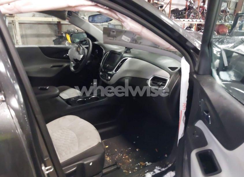 Photo 5 of 2020 Chevrolet Equinox AWD LT 1.5L TURBO (VIN 2GNAXUEVXL6225444)