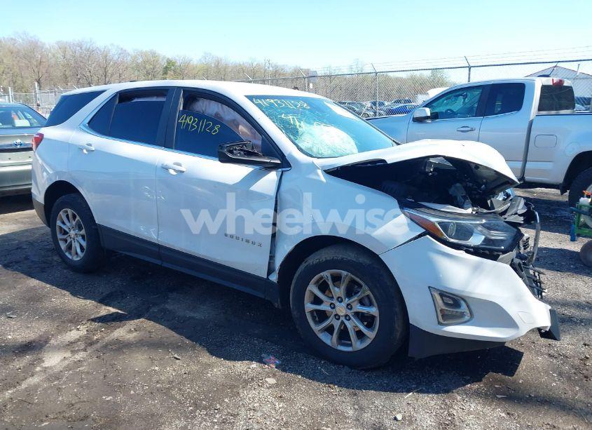 2021 Chevrolet Equinox AWD LT (VIN 2GNAXUEVXM6103006) main photo