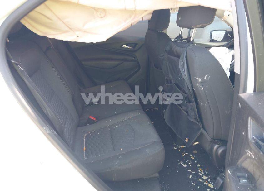 Photo 8 of 2021 Chevrolet Equinox AWD LT (VIN 2GNAXUEVXM6103006)