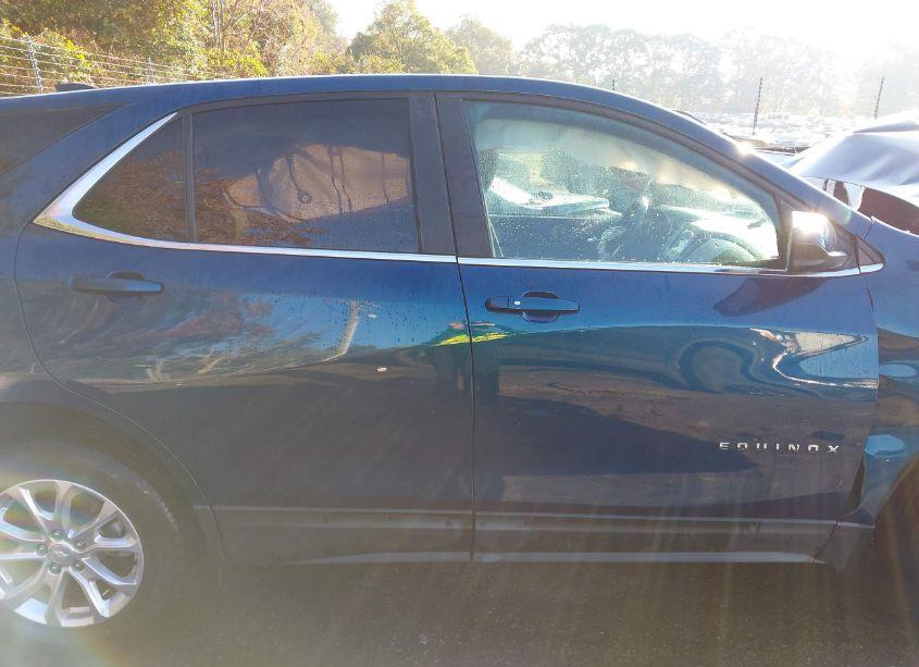 Photo 12 of 2021 Chevrolet Equinox AWD LT (VIN 2GNAXUEVXM6116404)