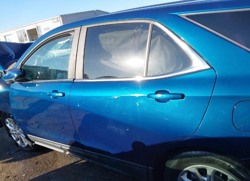 Photo 13 of 2021 Chevrolet Equinox AWD LT (VIN 2GNAXUEVXM6116404)