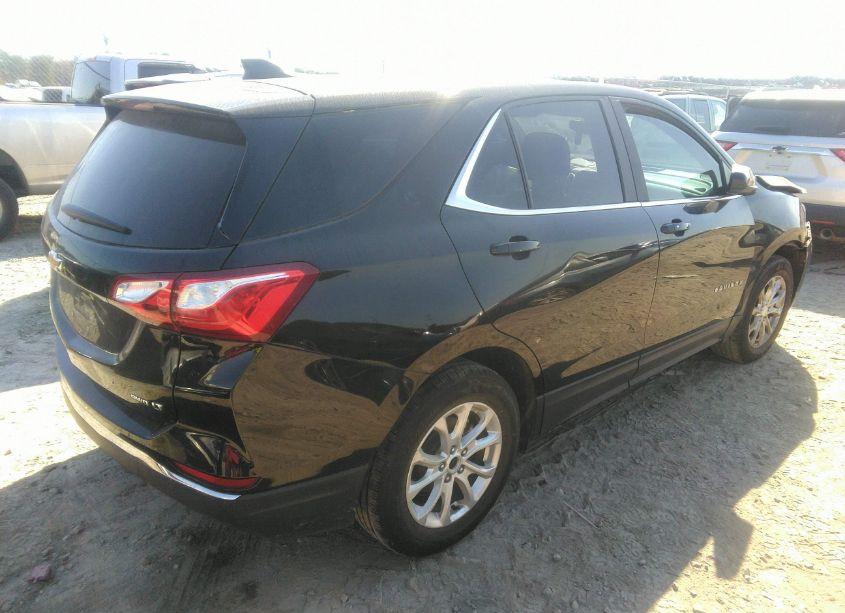 Photo 4 of 2021 Chevrolet Equinox AWD LT (VIN 2GNAXUEVXM6121778)