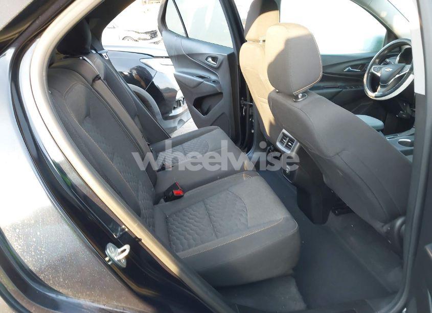 Photo 8 of 2021 Chevrolet Equinox AWD LT (VIN 2GNAXUEVXM6121795)