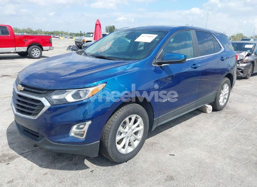 Photo 2 of 2021 Chevrolet Equinox AWD LT (VIN 2GNAXUEVXM6139844)