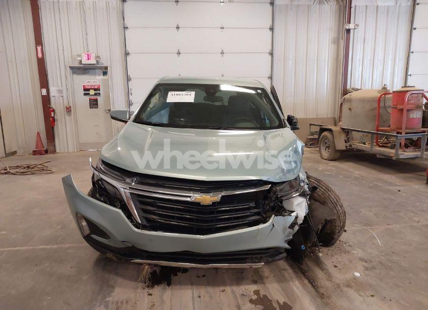 Photo 13 of 2022 Chevrolet Equinox AWD LT (VIN 2GNAXUEVXN6141000)