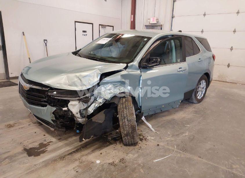 Photo 2 of 2022 Chevrolet Equinox AWD LT (VIN 2GNAXUEVXN6141000)