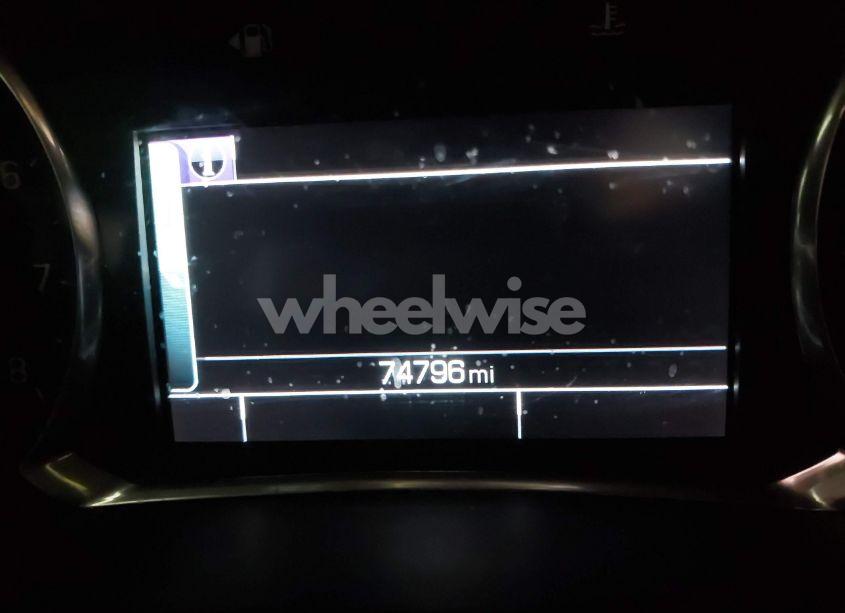 Photo 15 of 2018 Chevrolet Equinox PREMIER (VIN 2GNAXVEV1J6119919)