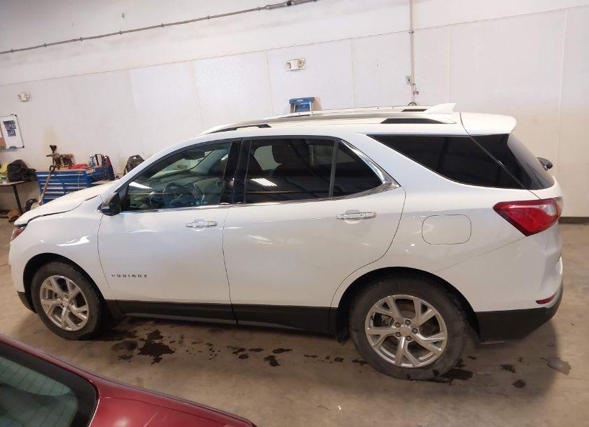 Photo 15 of 2018 Chevrolet Equinox PREMIER (VIN 2GNAXVEV3J6321211)