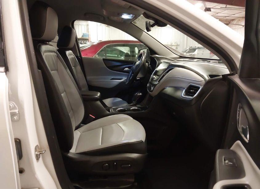 Photo 5 of 2018 Chevrolet Equinox PREMIER (VIN 2GNAXVEV3J6321211)