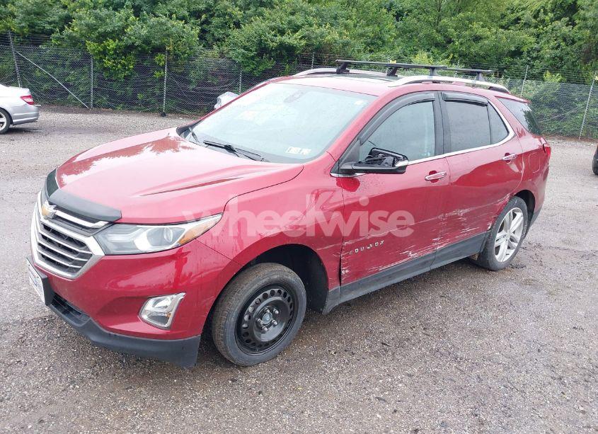 Photo 2 of 2018 Chevrolet Equinox PREMIER (VIN 2GNAXVEV4J6101897)