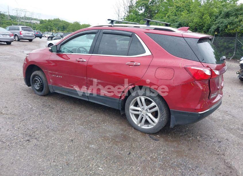 Photo 3 of 2018 Chevrolet Equinox PREMIER (VIN 2GNAXVEV4J6101897)