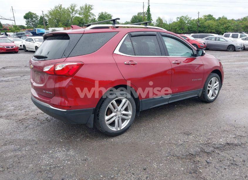 Photo 4 of 2018 Chevrolet Equinox PREMIER (VIN 2GNAXVEV4J6101897)