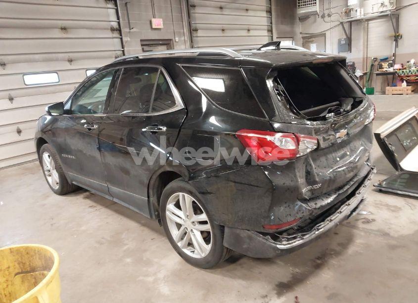 Photo 3 of 2018 Chevrolet Equinox PREMIER (VIN 2GNAXVEV4J6172565)