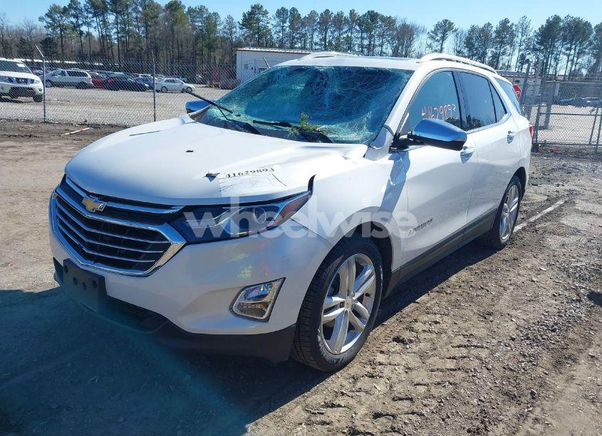 Photo 2 of 2018 Chevrolet Equinox PREMIER (VIN 2GNAXVEV4J6298912)
