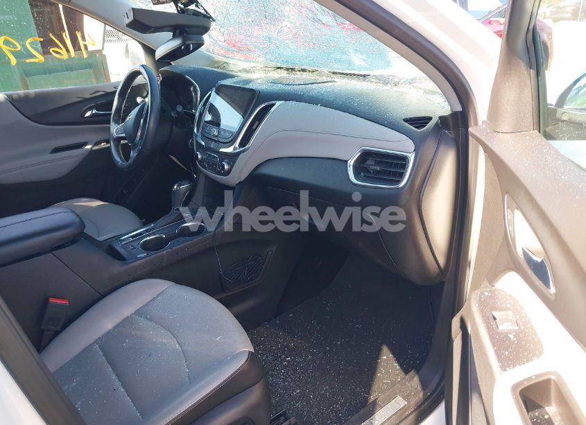 Photo 5 of 2018 Chevrolet Equinox PREMIER (VIN 2GNAXVEV4J6298912)