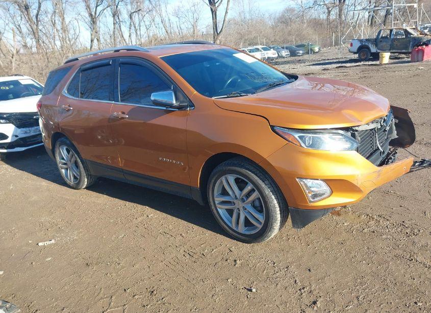 2018 Chevrolet Equinox PREMIER (VIN 2GNAXVEV5J6179637) main photo
