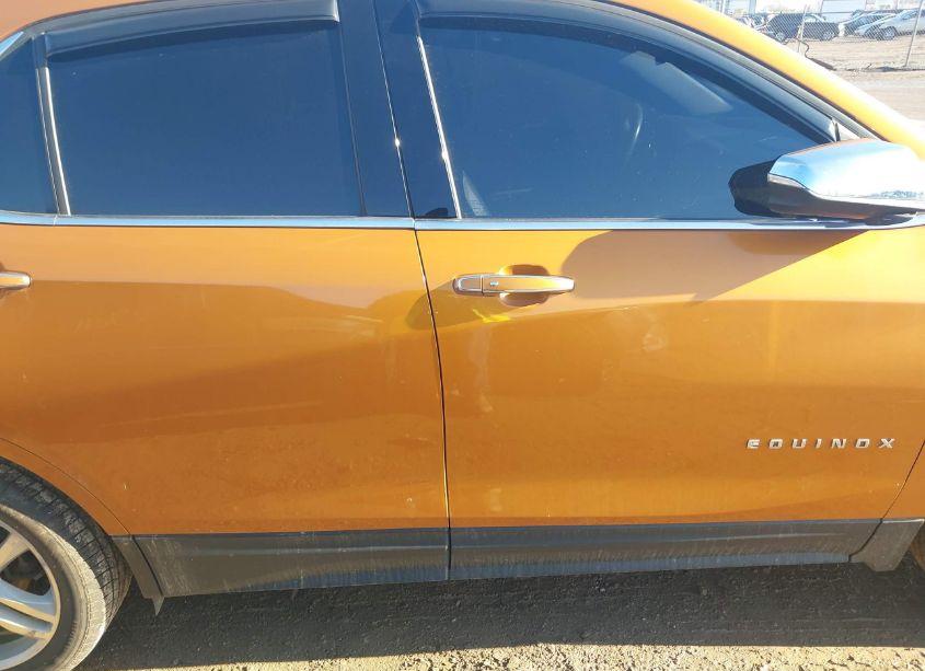 Photo 13 of 2018 Chevrolet Equinox PREMIER (VIN 2GNAXVEV5J6179637)