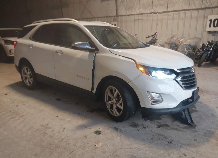 2018 Chevrolet Equinox PREMIER (VIN 2GNAXVEV6J6298135) main photo