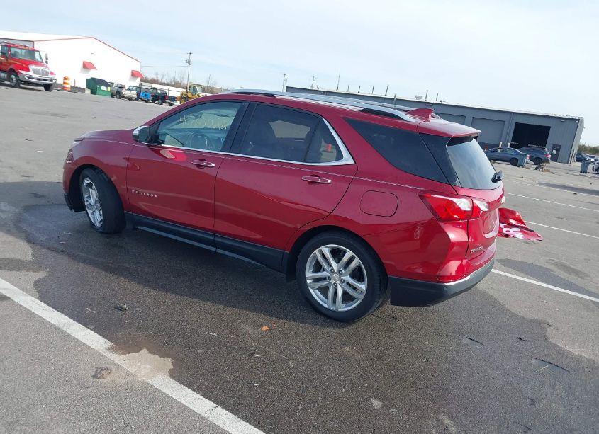 Photo 3 of 2018 Chevrolet Equinox PREMIER (VIN 2GNAXVEV7J6123604)