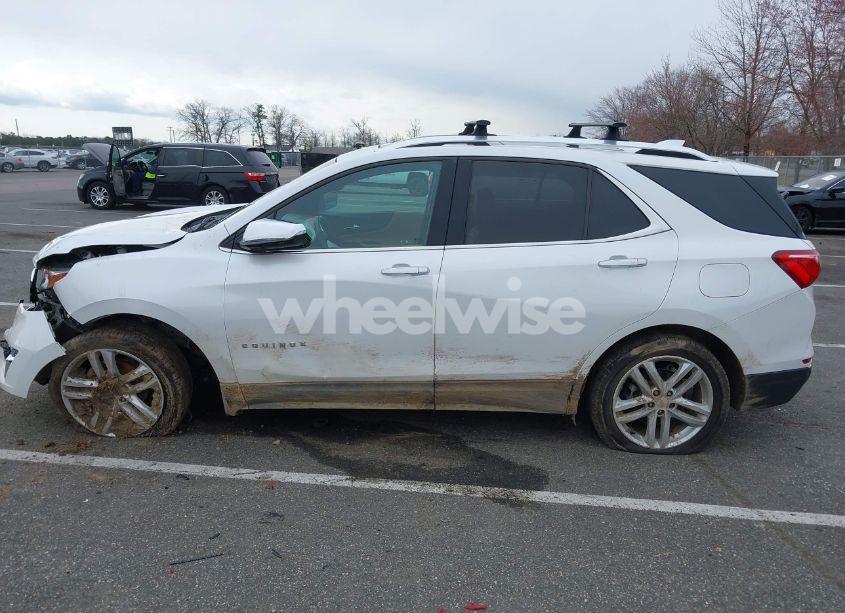Photo 14 of 2018 Chevrolet Equinox PREMIER (VIN 2GNAXVEV8J6110621)
