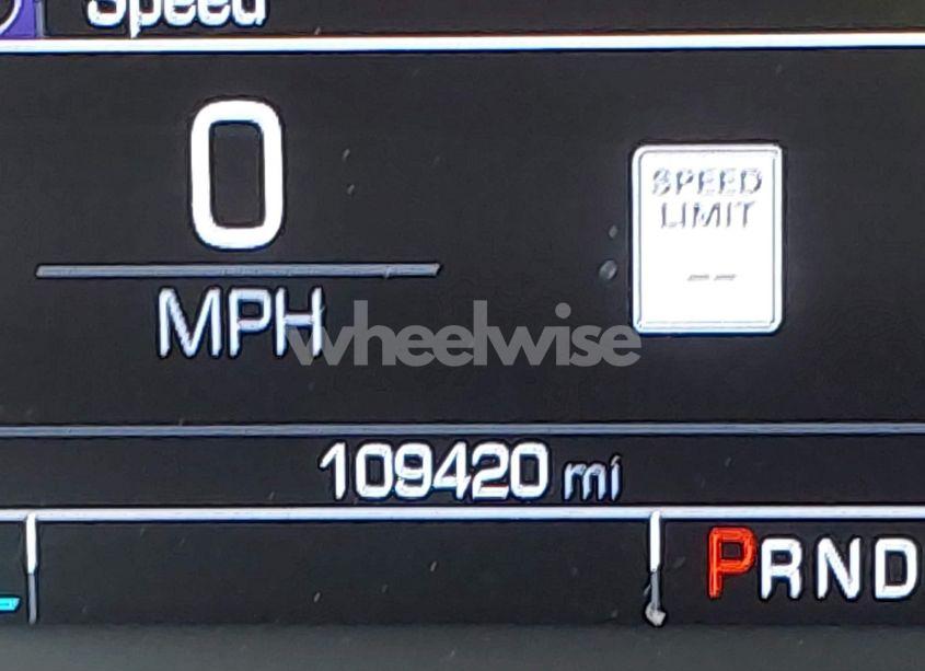 Photo 15 of 2018 Chevrolet Equinox PREMIER (VIN 2GNAXVEV8J6110621)