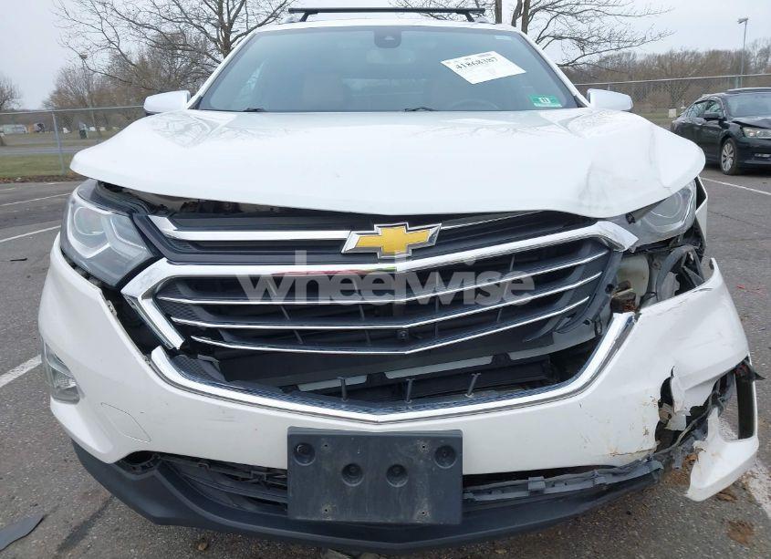 Photo 6 of 2018 Chevrolet Equinox PREMIER (VIN 2GNAXVEV8J6110621)