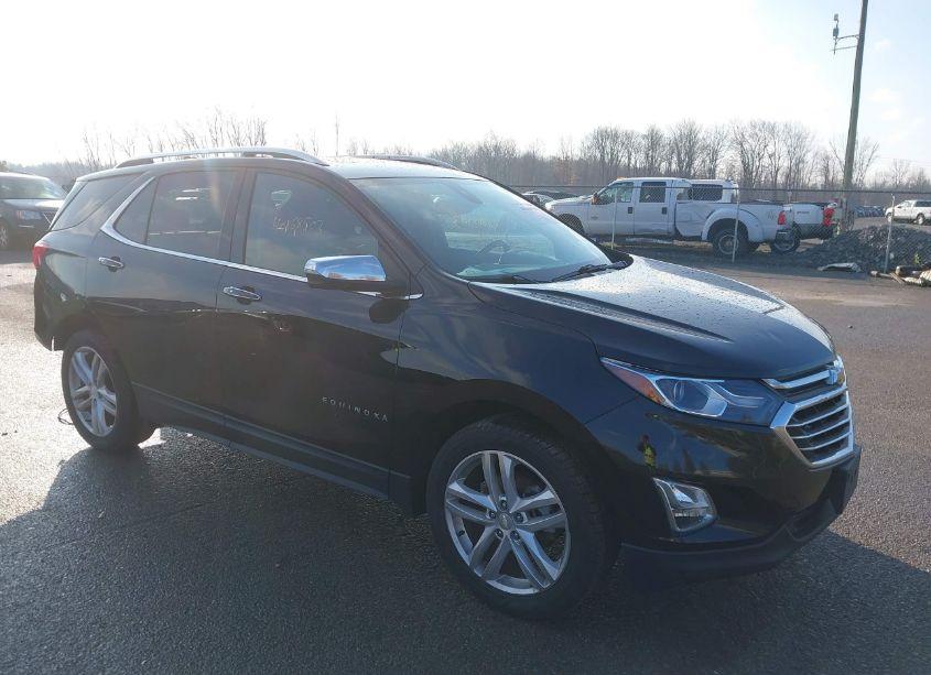 2018 Chevrolet Equinox PREMIER (VIN 2GNAXVEV8J6122851) main photo