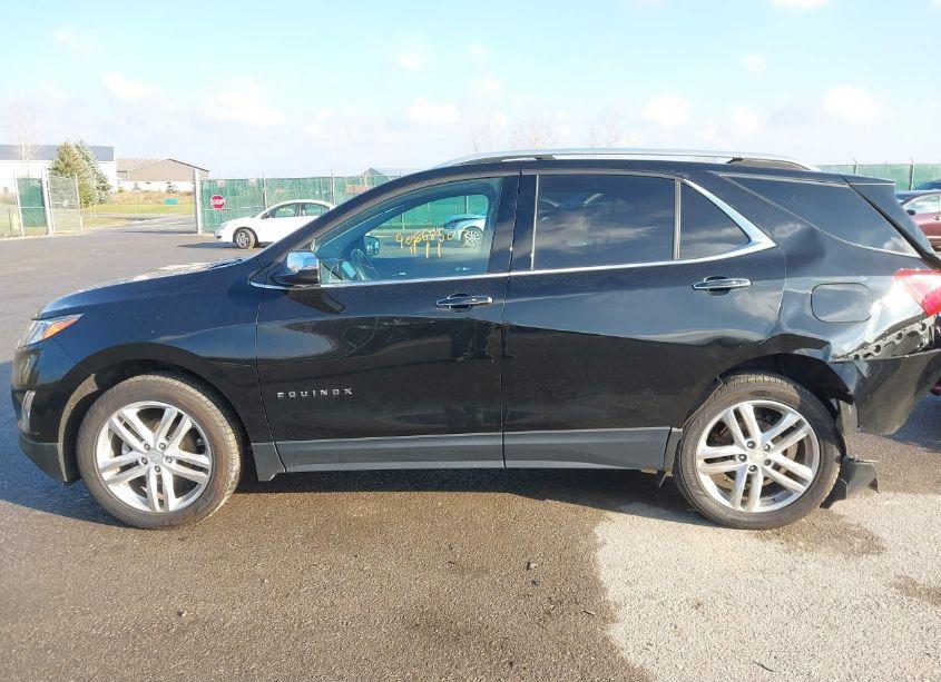 Photo 14 of 2018 Chevrolet Equinox PREMIER (VIN 2GNAXVEV8J6122851)