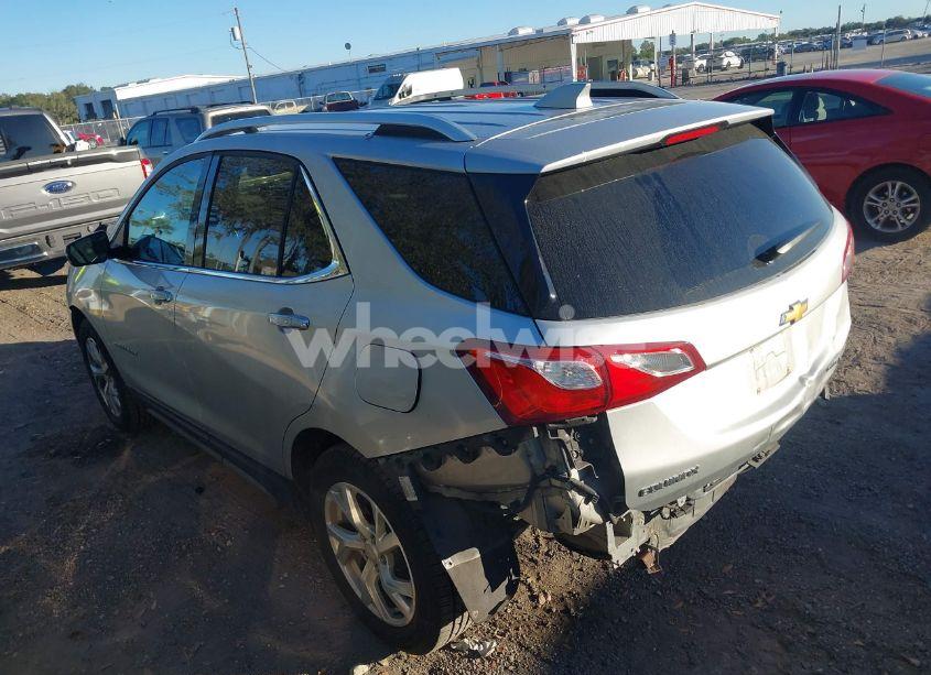 Photo 3 of 2018 Chevrolet Equinox PREMIER (VIN 2GNAXVEV8J6188302)