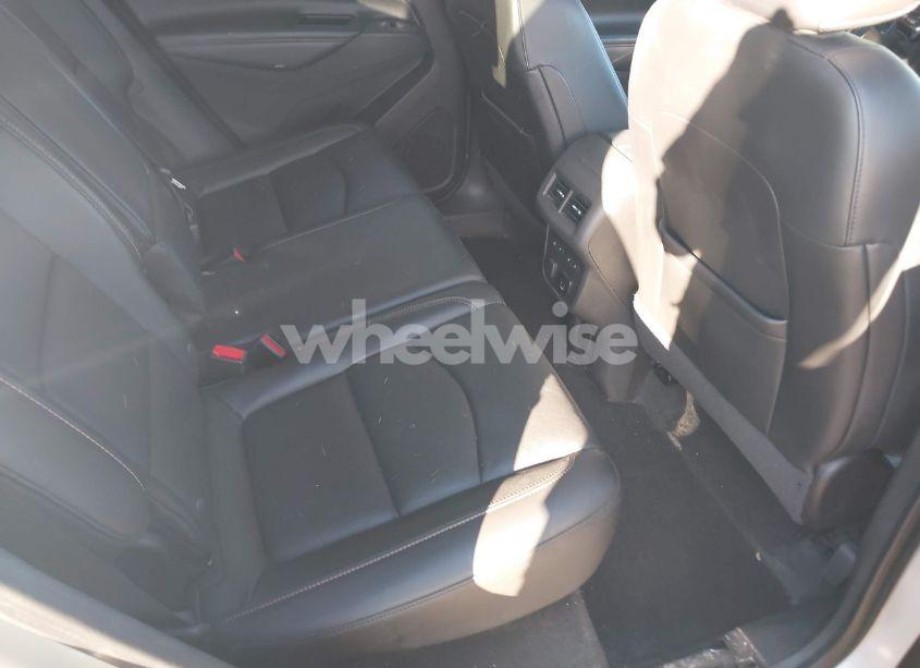 Photo 8 of 2018 Chevrolet Equinox PREMIER (VIN 2GNAXVEV8J6188302)