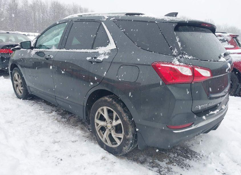 Photo 3 of 2019 Chevrolet Equinox LT (VIN 2GNAXVEX0K6201286)
