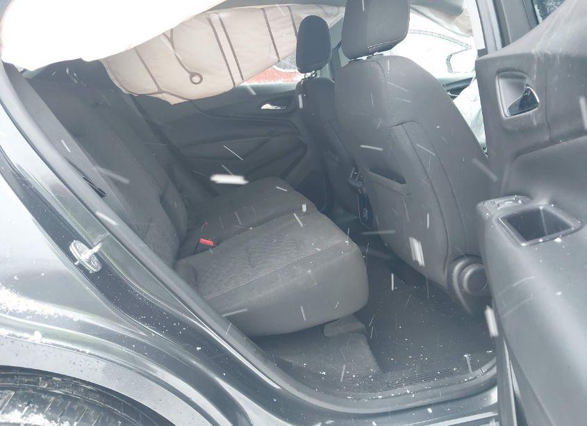 Photo 8 of 2019 Chevrolet Equinox LT (VIN 2GNAXVEX0K6201286)