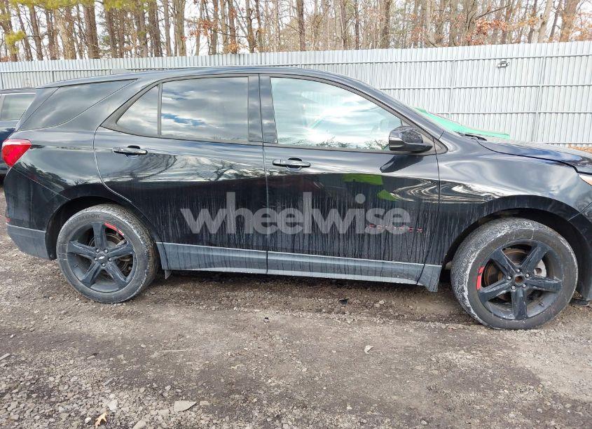 Photo 13 of 2019 Chevrolet Equinox LT (VIN 2GNAXVEX0K6219478)