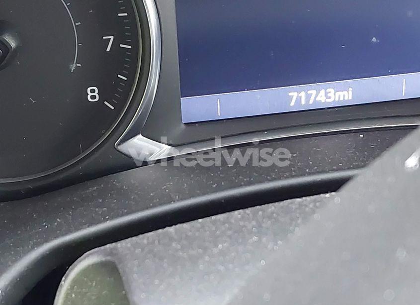 Photo 15 of 2019 Chevrolet Equinox LT (VIN 2GNAXVEX0K6219478)