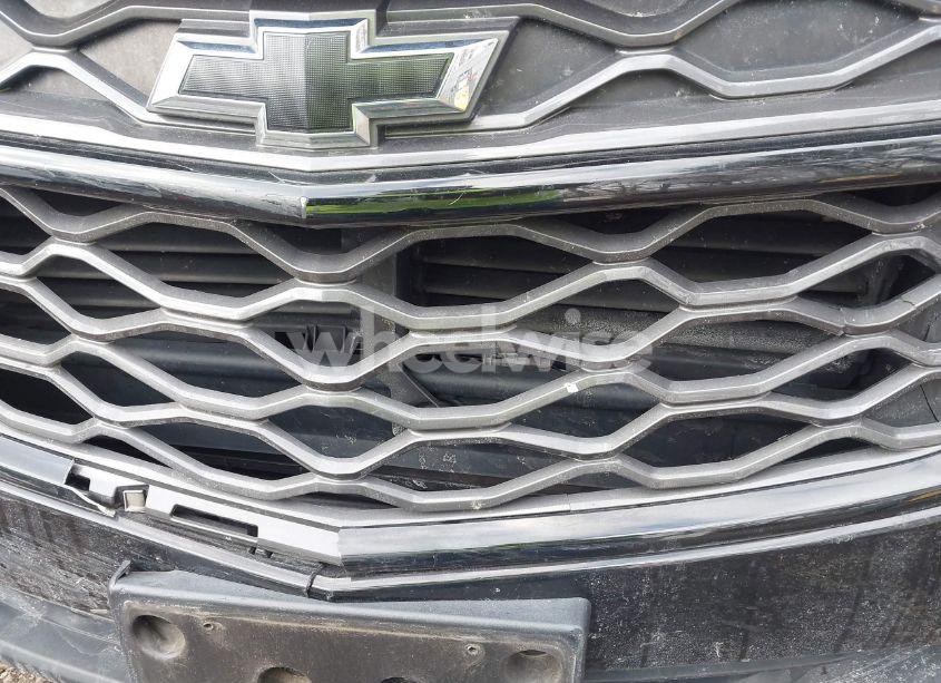 Photo 6 of 2019 Chevrolet Equinox LT (VIN 2GNAXVEX0K6219478)