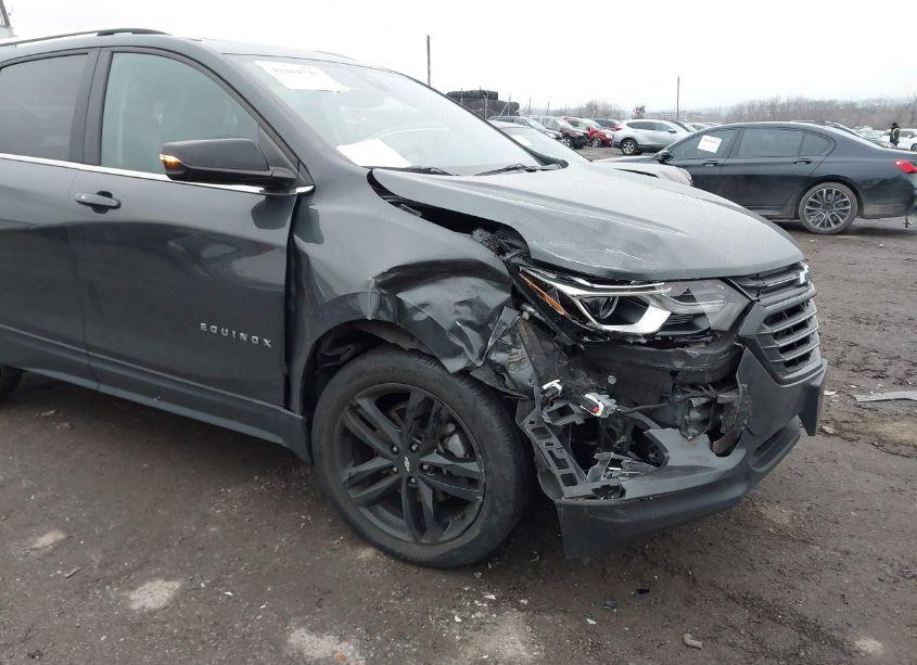 Photo 6 of 2020 Chevrolet Equinox AWD LT 2.0L TURBO (VIN 2GNAXVEX0L6261487)