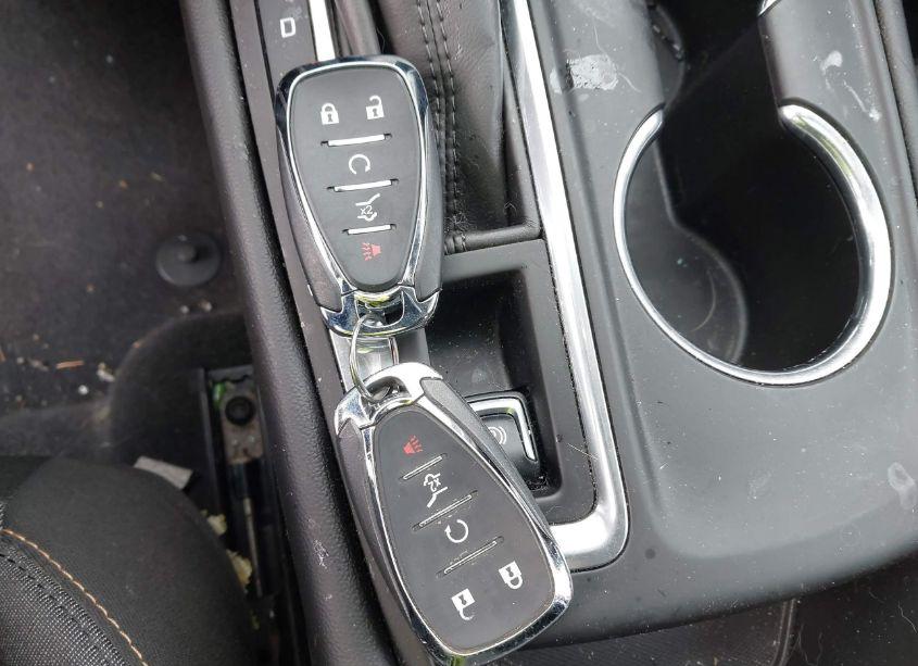 Photo 11 of 2019 Chevrolet Equinox LT (VIN 2GNAXVEX1K6196566)