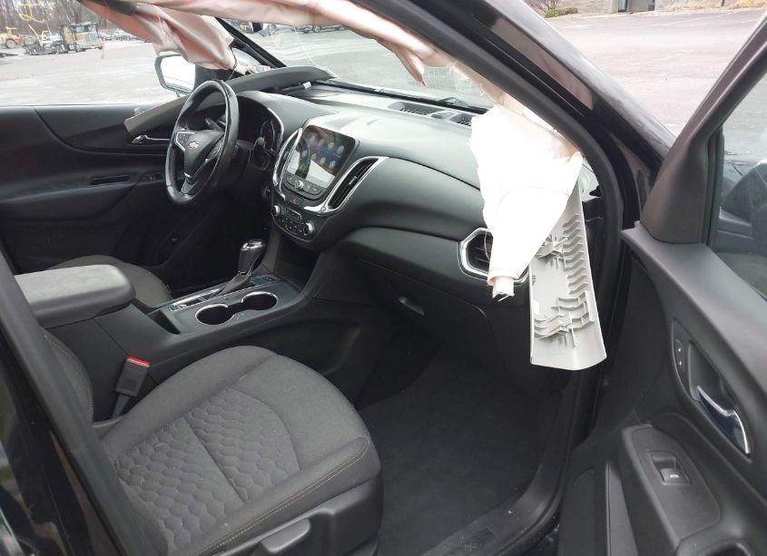 Photo 5 of 2019 Chevrolet Equinox LT (VIN 2GNAXVEX1K6196566)