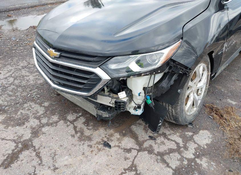 Photo 6 of 2019 Chevrolet Equinox LT (VIN 2GNAXVEX1K6196566)