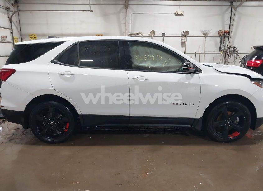 Photo 12 of 2019 Chevrolet Equinox LT (VIN 2GNAXVEX2K6214153)